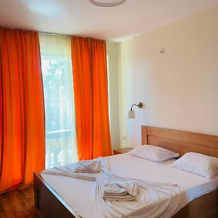 Lägenhet апартамент в комплекс Golden Beach, Sunny